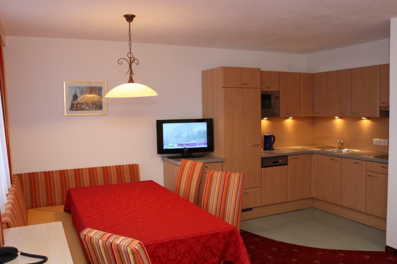 Haflingerhof Aparthotel Fiss Ngoại thất bức ảnh
