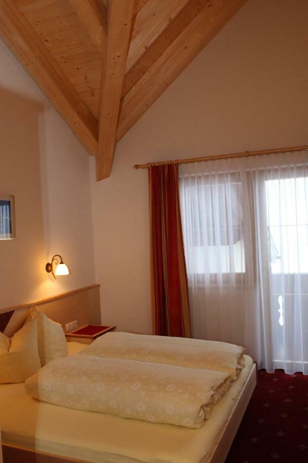 Haflingerhof Aparthotel Fiss Ngoại thất bức ảnh